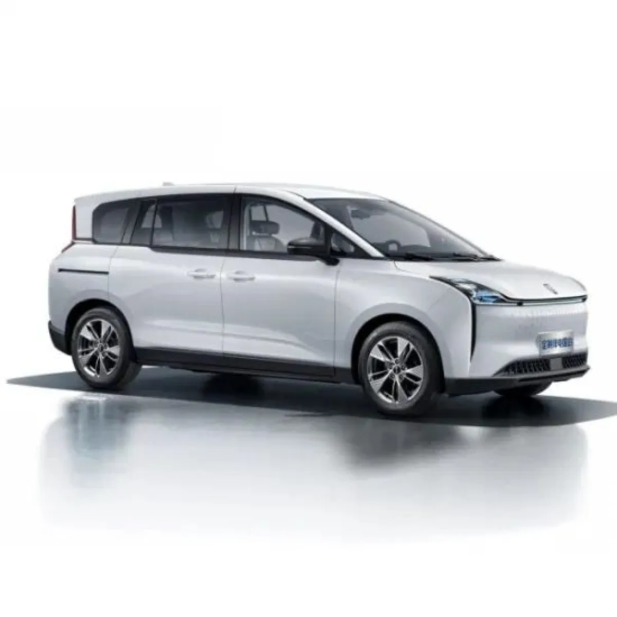 BESTUNE NAT 2026 — SUV car rental with chauffeur in Abidjan